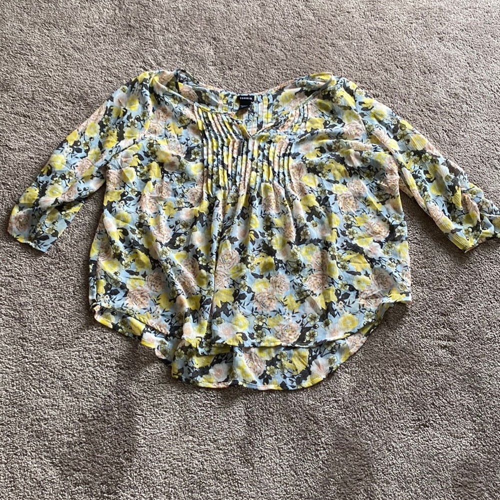 Torrid Floral Chiffon Blouse Pleated Front Lightweight Flowy Top SIZE 1X